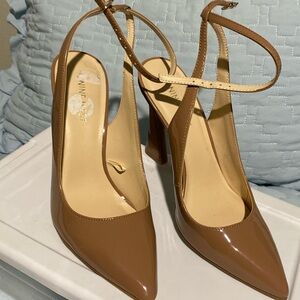 Like New 7.5 Nine West ankle straps 🔥🔥🔥